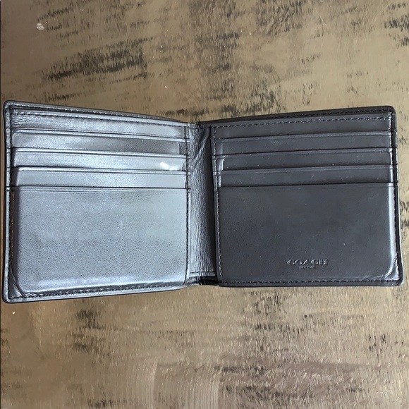 Coach Wallet - Picture 3 of 6